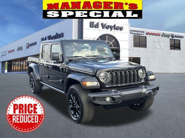 new 2025 Jeep Gladiator car, priced at $40,052