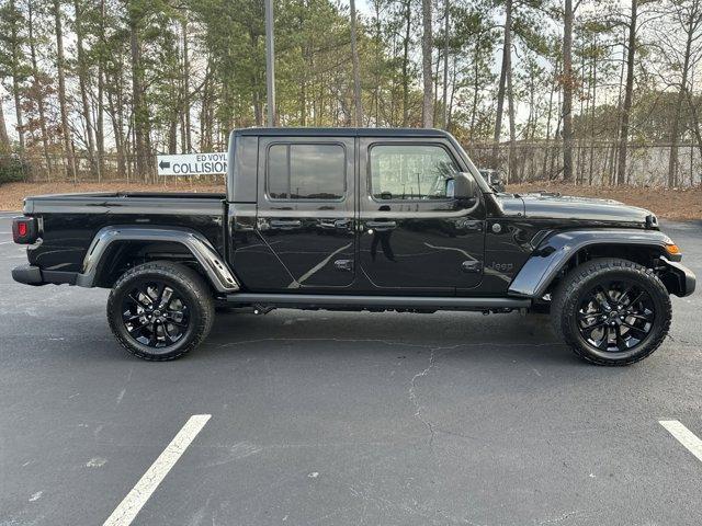 new 2025 Jeep Gladiator car, priced at $41,946