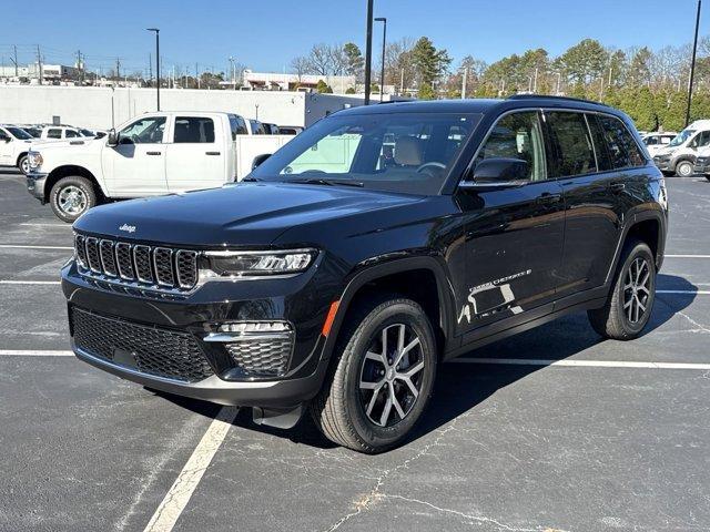 new 2025 Jeep Grand Cherokee car, priced at $45,318