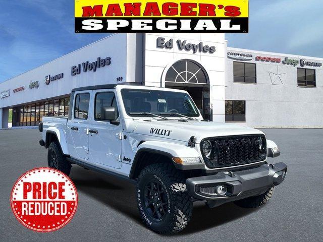 new 2024 Jeep Gladiator car, priced at $43,485