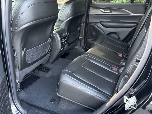 new 2025 Jeep Grand Cherokee car, priced at $37,856