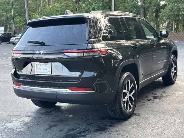 new 2025 Jeep Grand Cherokee car, priced at $37,856