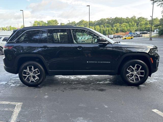 new 2025 Jeep Grand Cherokee car, priced at $37,856