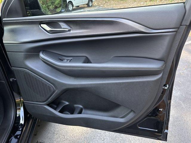new 2025 Jeep Grand Cherokee L car, priced at $41,386