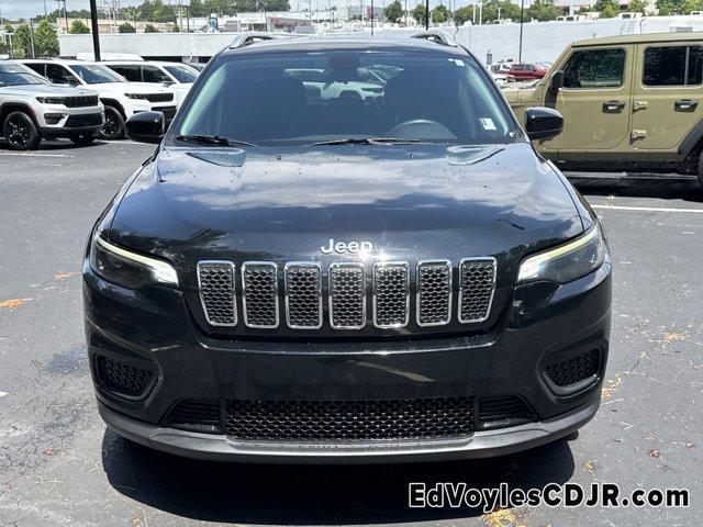 used 2020 Jeep Cherokee car, priced at $15,887