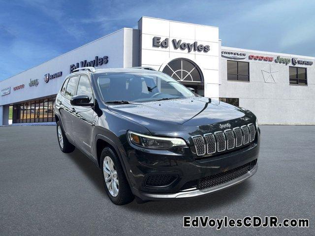 used 2020 Jeep Cherokee car, priced at $15,887