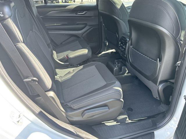 new 2025 Jeep Grand Cherokee L car, priced at $38,074