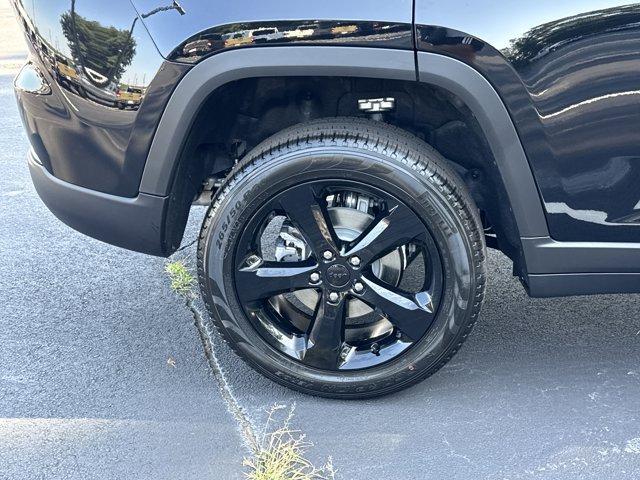 new 2025 Jeep Grand Cherokee car, priced at $43,327