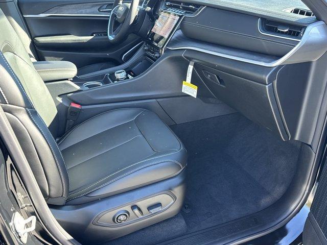 new 2025 Jeep Grand Cherokee car, priced at $46,795