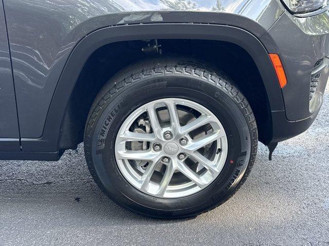 new 2025 Jeep Grand Cherokee car, priced at $37,203