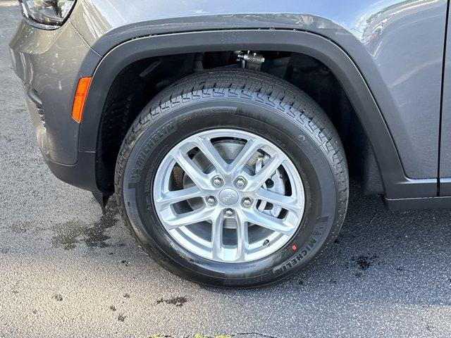 new 2025 Jeep Grand Cherokee car, priced at $37,203