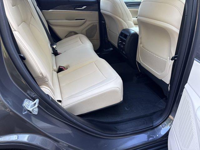 new 2025 Jeep Grand Cherokee car, priced at $44,450
