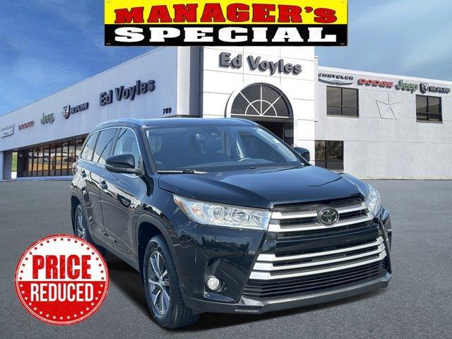 used 2019 Toyota Highlander car, priced at $21,150