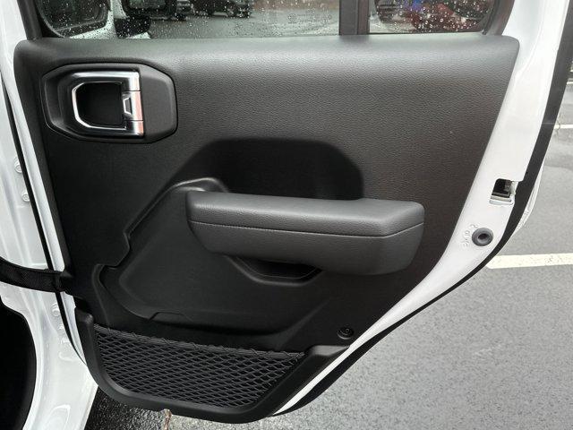 new 2025 Jeep Wrangler car, priced at $48,434
