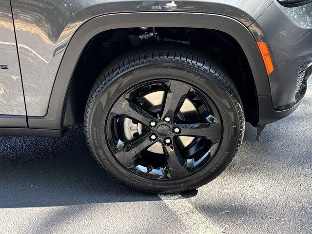 new 2025 Jeep Grand Cherokee L car, priced at $46,636