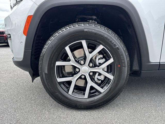 new 2025 Jeep Grand Cherokee L car, priced at $46,668