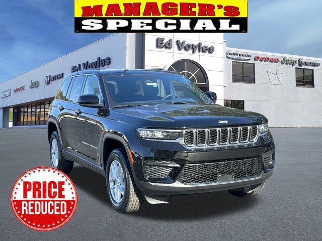 new 2025 Jeep Grand Cherokee car, priced at $37,988