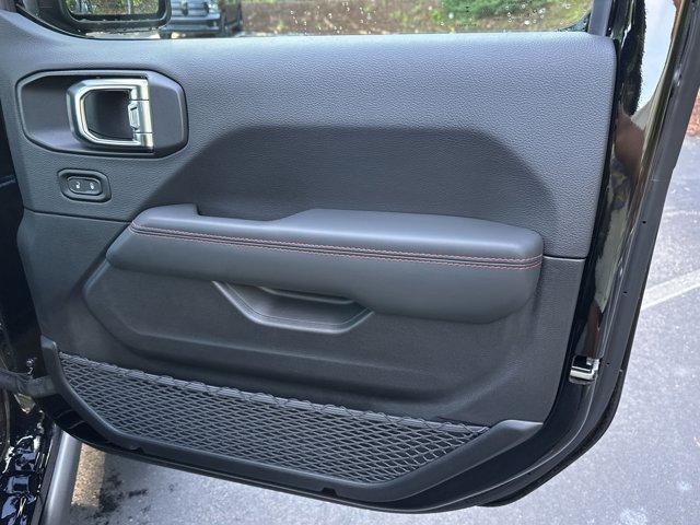 new 2025 Jeep Wrangler car, priced at $57,079