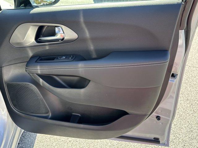 new 2026 Chrysler Pacifica car, priced at $42,906