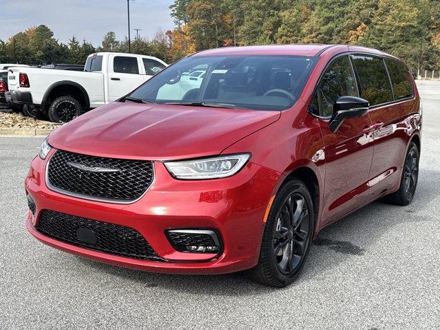 new 2026 Chrysler Pacifica car, priced at $42,138