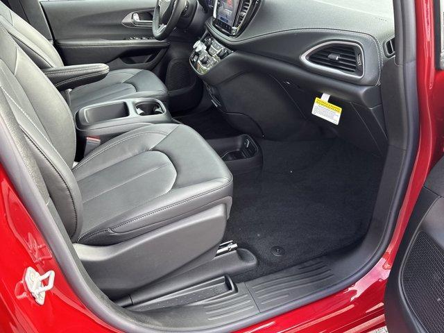 new 2026 Chrysler Pacifica car, priced at $42,138