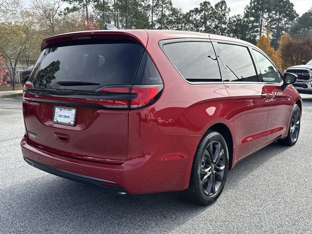 new 2026 Chrysler Pacifica car, priced at $42,138