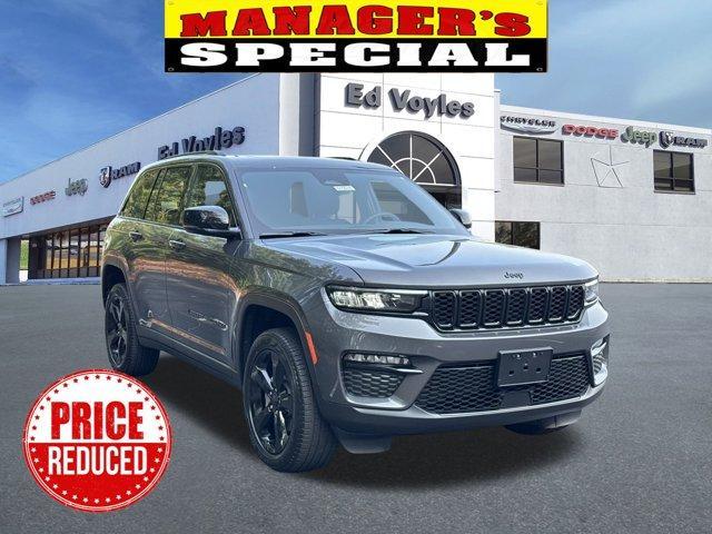 new 2025 Jeep Grand Cherokee car, priced at $43,327