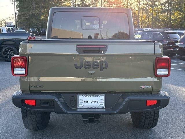 new 2025 Jeep Gladiator car, priced at $47,594