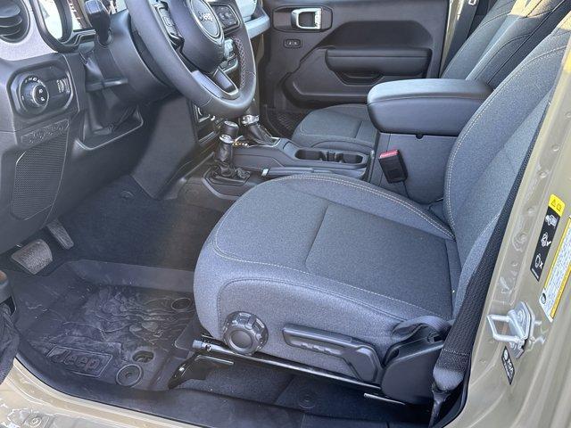 new 2025 Jeep Gladiator car, priced at $47,594