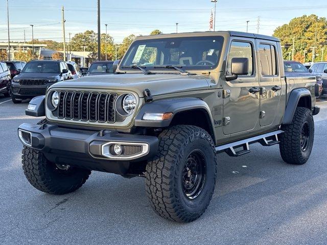 new 2025 Jeep Gladiator car, priced at $47,594