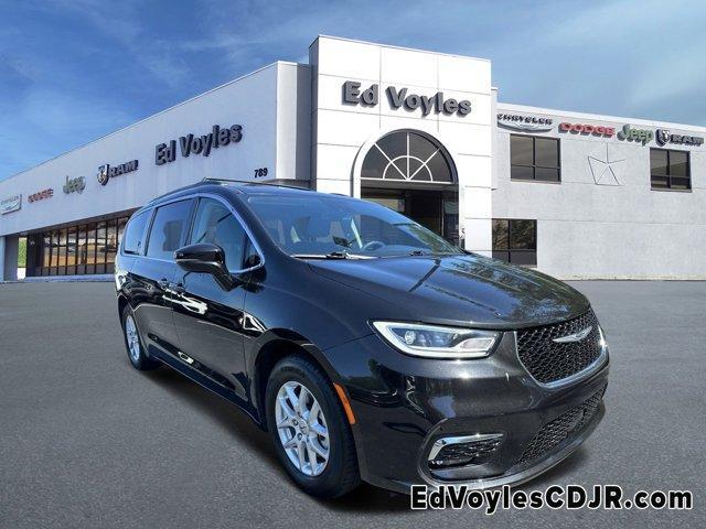 used 2022 Chrysler Pacifica car, priced at $27,424