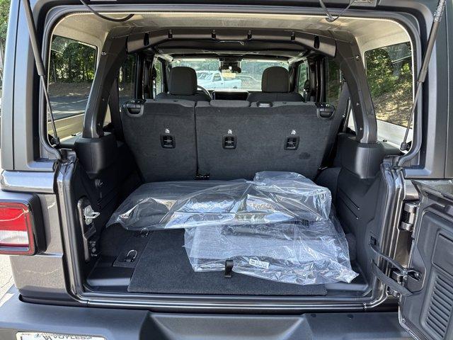 new 2025 Jeep Wrangler car, priced at $43,017