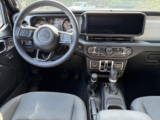 new 2025 Jeep Wrangler car, priced at $43,017