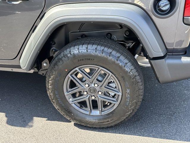 new 2025 Jeep Wrangler car, priced at $43,017