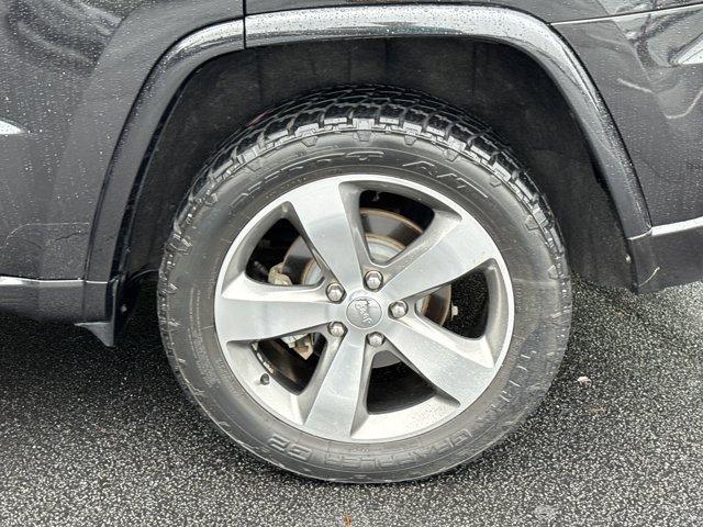 used 2014 Jeep Grand Cherokee car, priced at $15,826