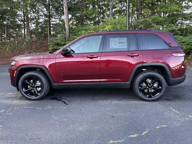 new 2025 Jeep Grand Cherokee car, priced at $43,327