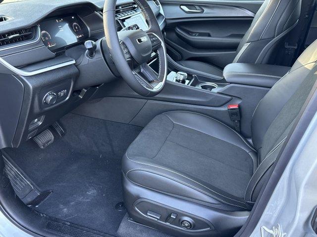 new 2025 Jeep Grand Cherokee L car, priced at $41,678