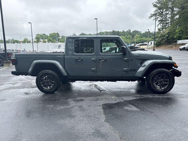new 2025 Jeep Gladiator car, priced at $44,268