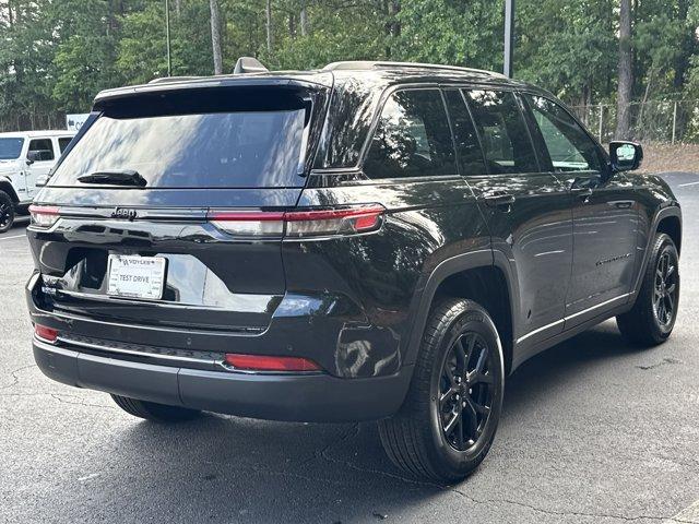 new 2025 Jeep Grand Cherokee car, priced at $40,710