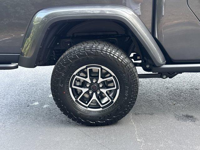 new 2025 Jeep Gladiator car, priced at $52,227