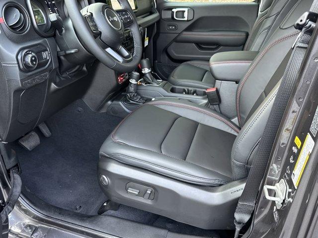 new 2025 Jeep Gladiator car, priced at $52,227