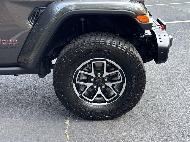 new 2025 Jeep Gladiator car, priced at $52,227