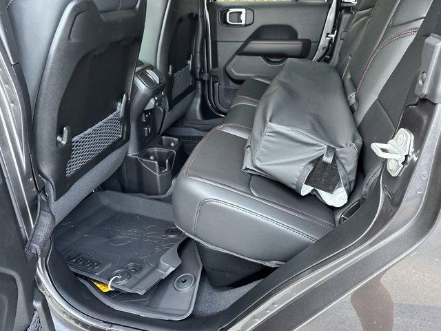 new 2025 Jeep Gladiator car, priced at $52,227