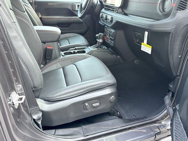 new 2025 Jeep Gladiator car, priced at $52,227
