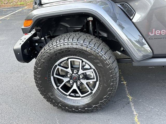 new 2025 Jeep Gladiator car, priced at $52,227