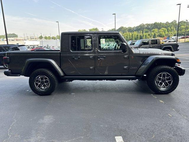 new 2025 Jeep Gladiator car, priced at $52,227