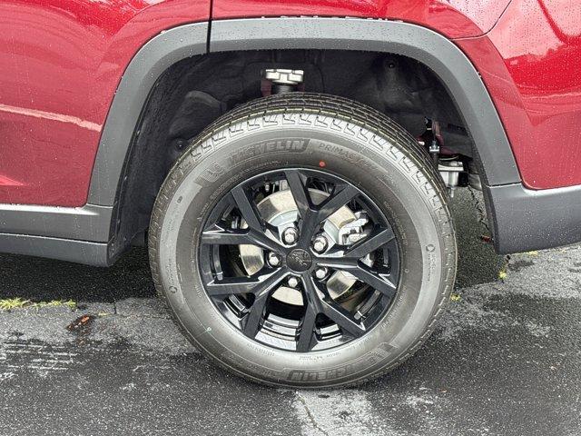 new 2025 Jeep Grand Cherokee car, priced at $38,780