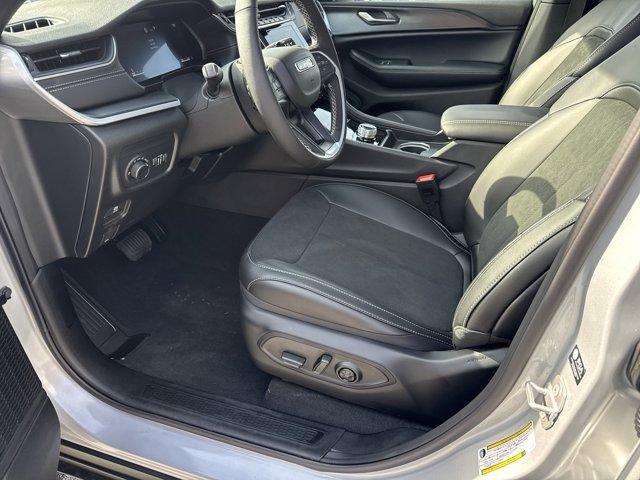 new 2025 Jeep Grand Cherokee car, priced at $39,475