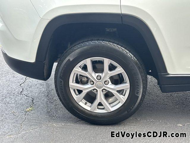 used 2022 Jeep Grand Cherokee car, priced at $33,988