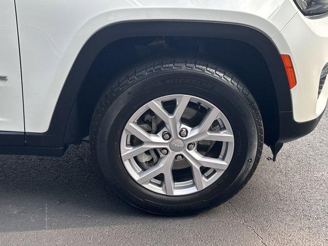 used 2022 Jeep Grand Cherokee car, priced at $32,543